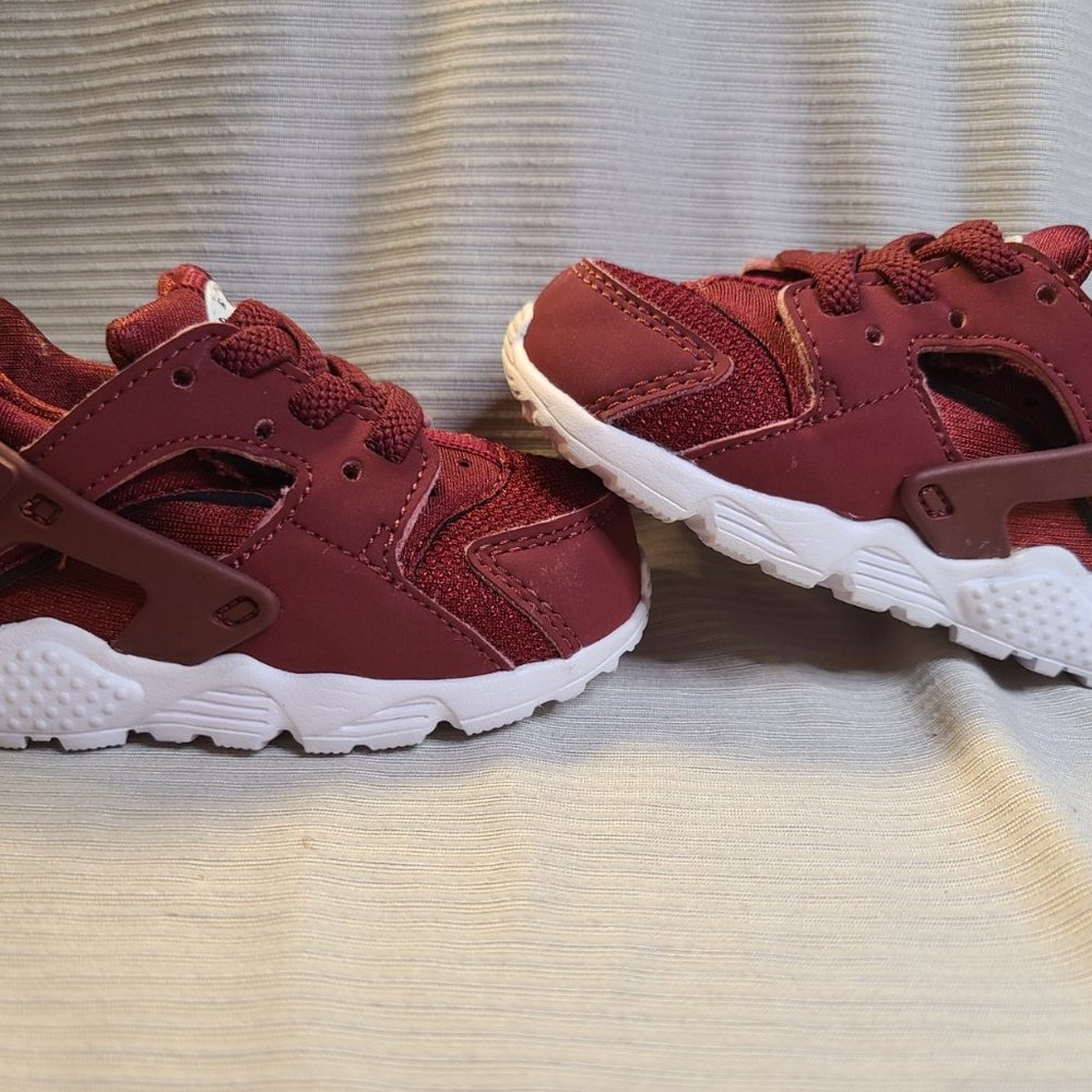 EUC Nike Infant Hurachi Run - Picture 3 of 13